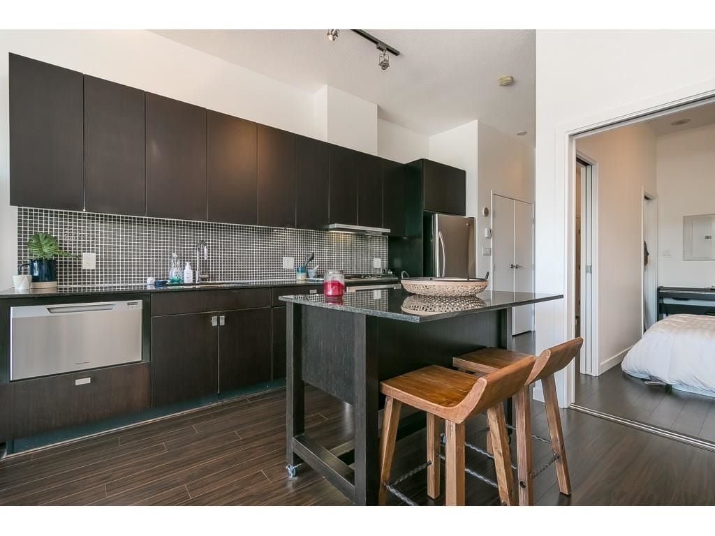 121 Brew St, #702