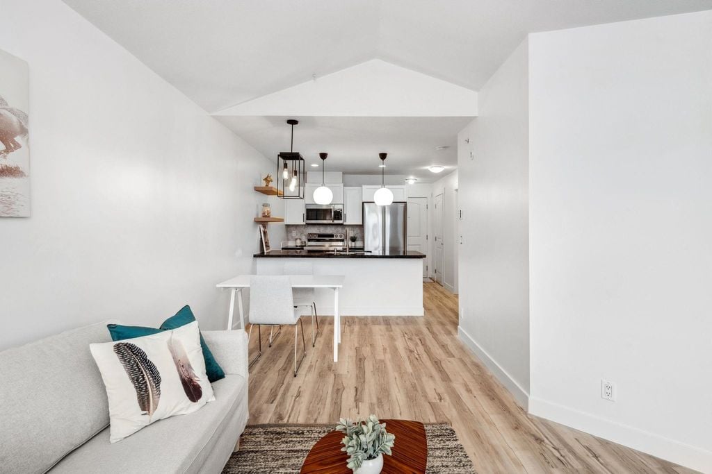 19774 56 Ave, #308