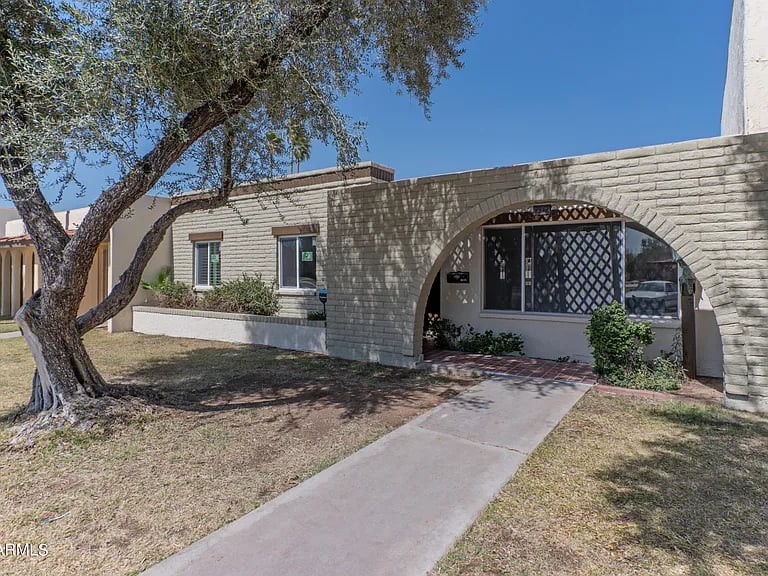 8236 E Valley Vista Dr