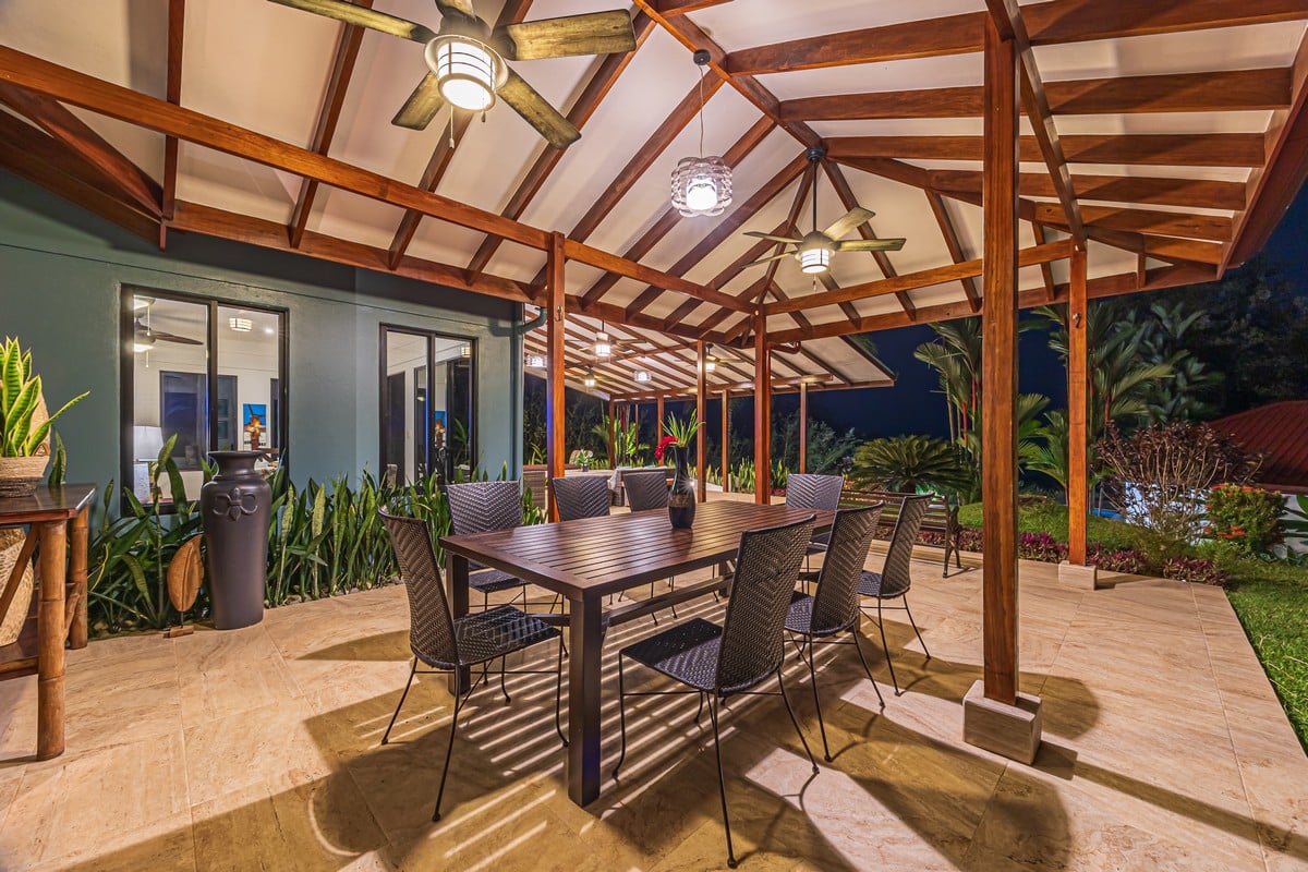 2.07 ACRES – 3 Bedroom Elegant Home With Guest Suite & Sweeping Ocean Views, Secluded & Nestled within Lush Jungle Surroundings!!!