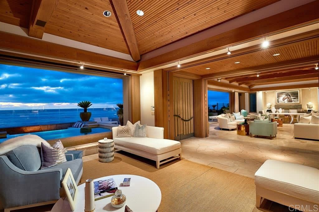 2808 Ocean Front Walk