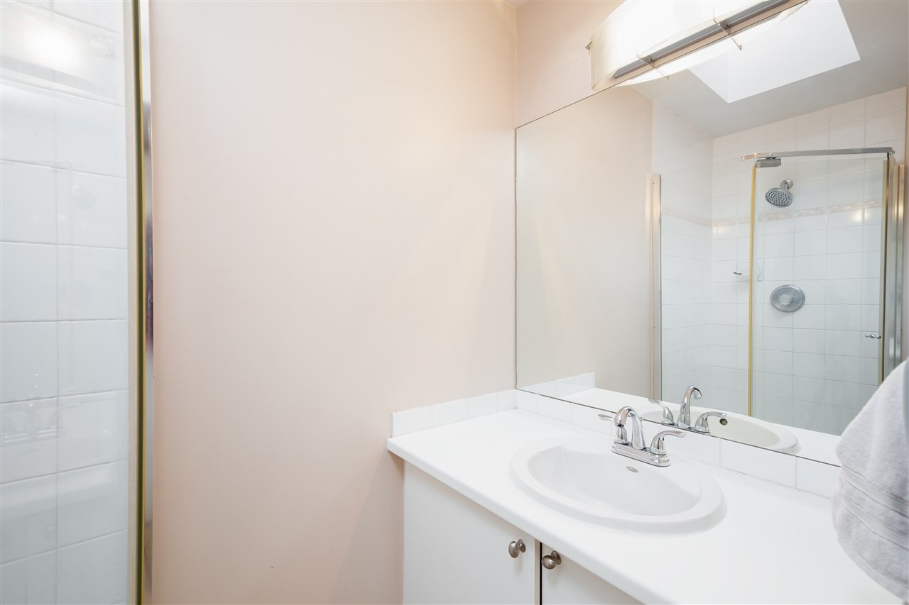 P1-4113 Fraser St