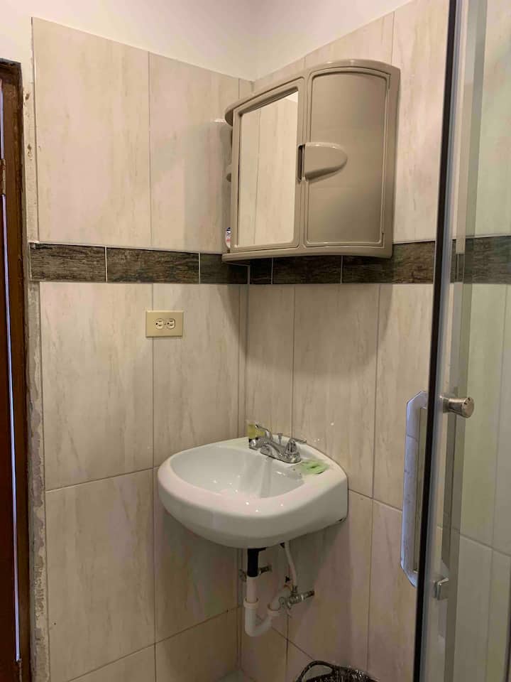 Beach House Apt 10 • 1BR + Sofa Bed • Full Kitchen - Airbnb