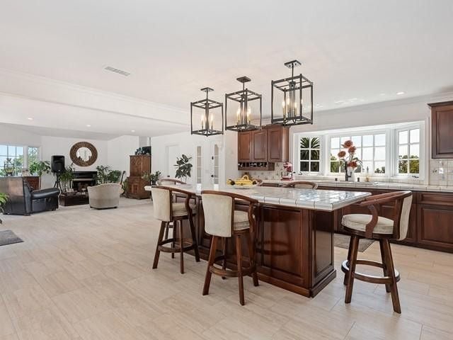 871 Deerpath Rd