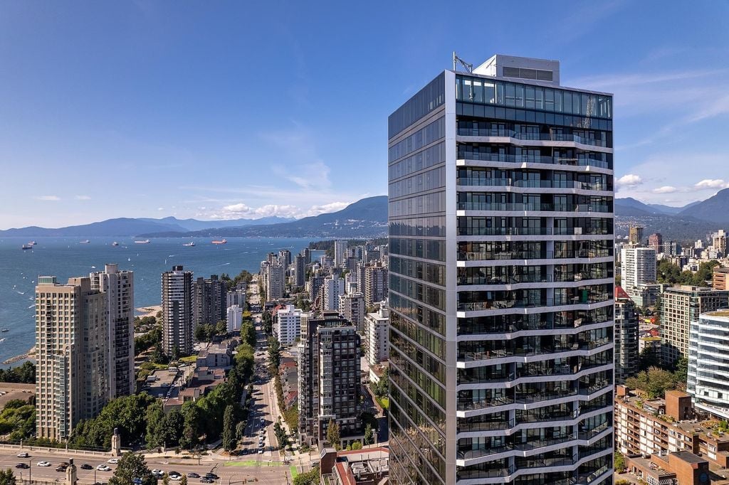 889 Pacific St, #3103