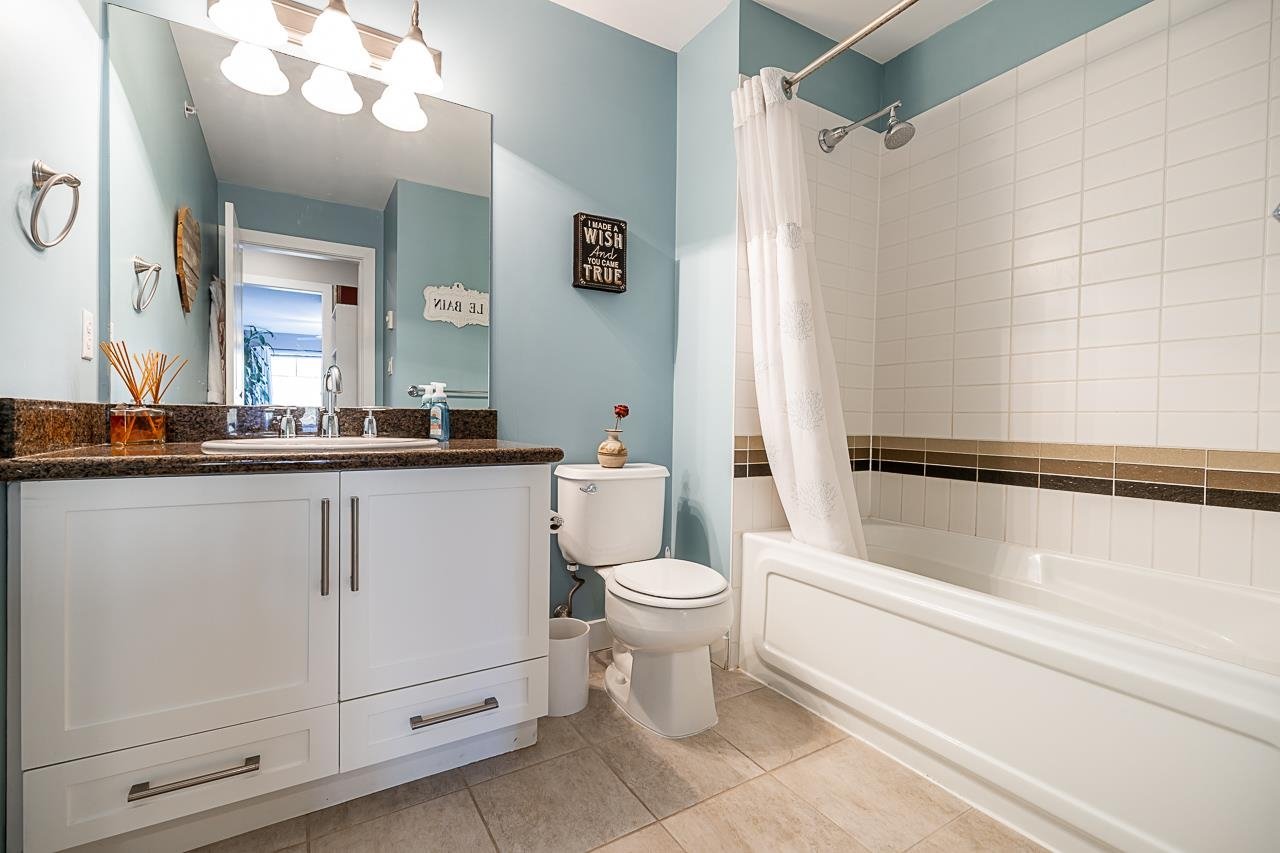 401-2468 Atkins Ave