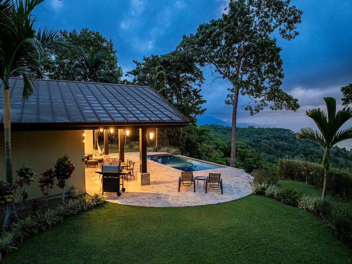 2 ACRES – 2 Bedroom Whales Tale Ocean View Home In Costa Verde Estates Gated Community!!!