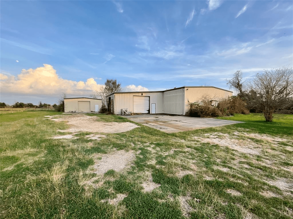 33526 Betka Rd