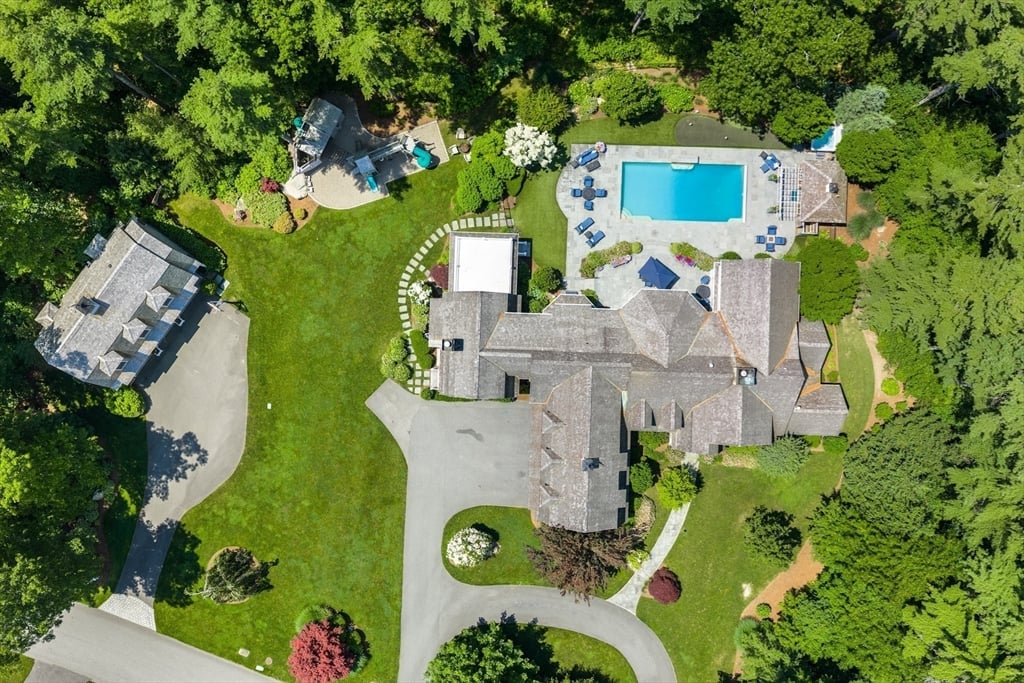9 High Ridge Dr