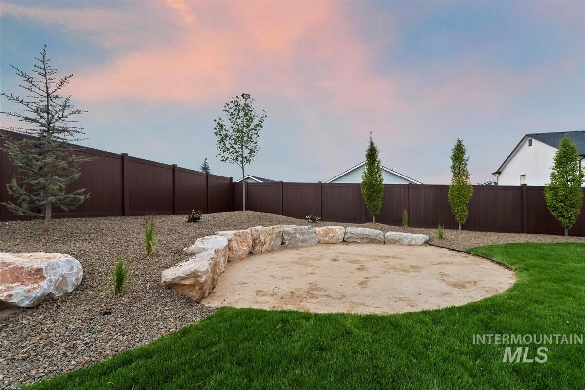 Modern Prairie Style Home in Serene Star Idaho