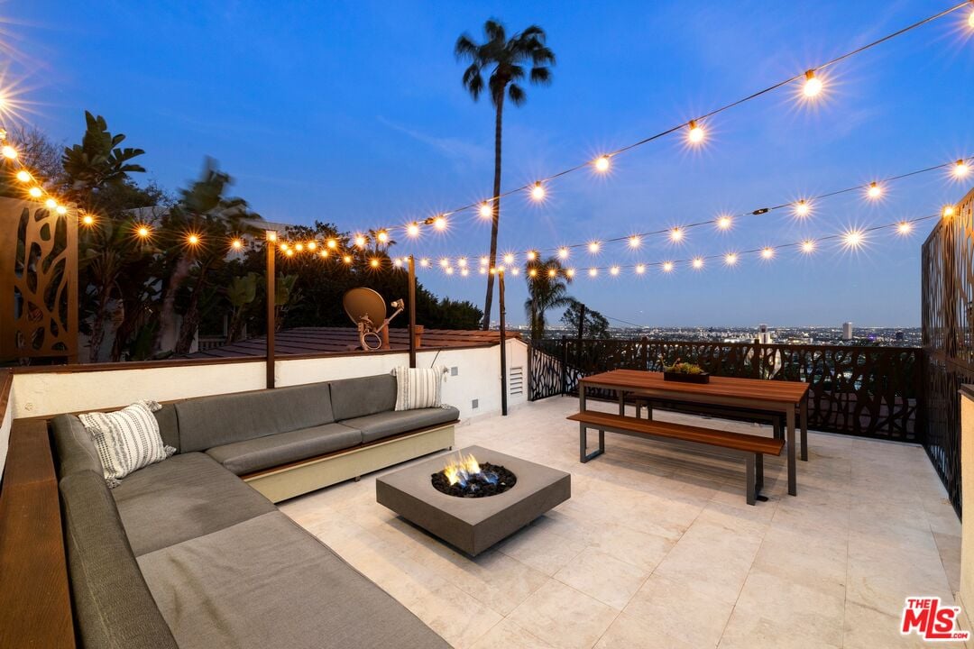 Halo Retreat, N Kings Rd, 90069