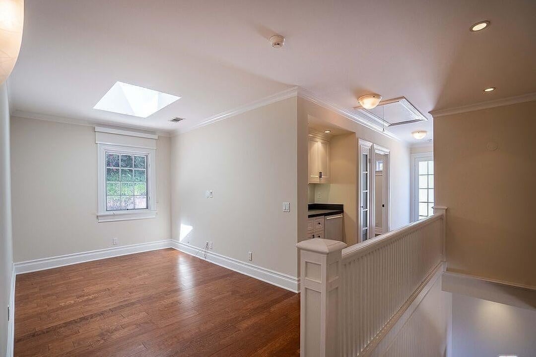 1933 Orchid Ave