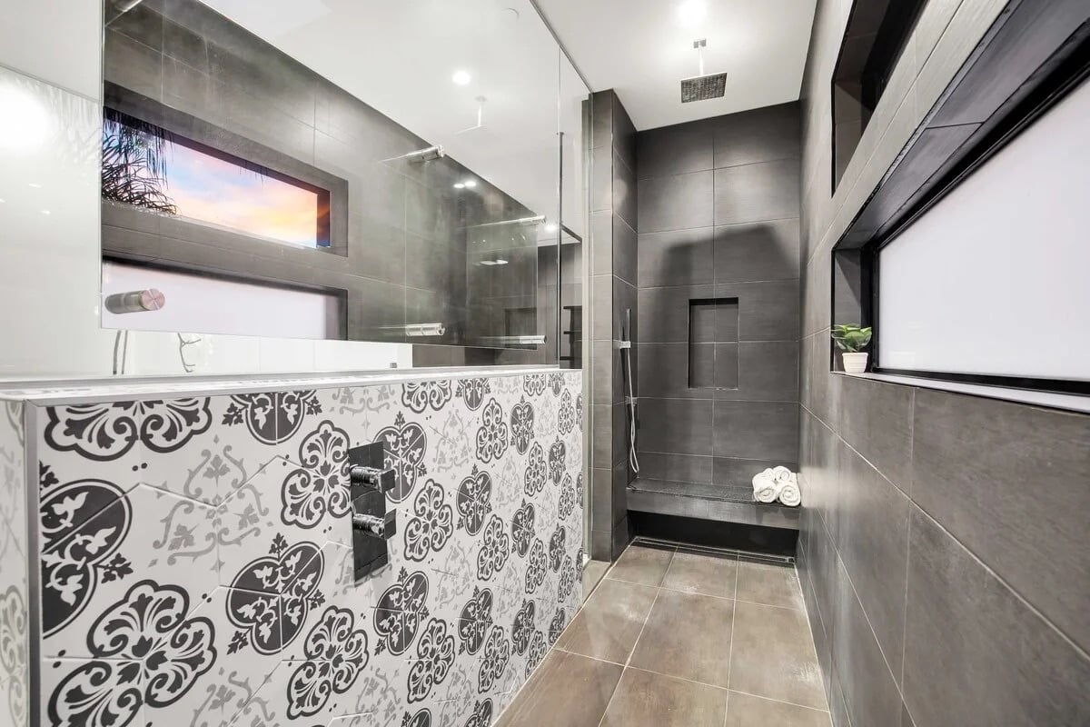 Modern 5BR Home w/Pool – Walk to The Grove & LACMA