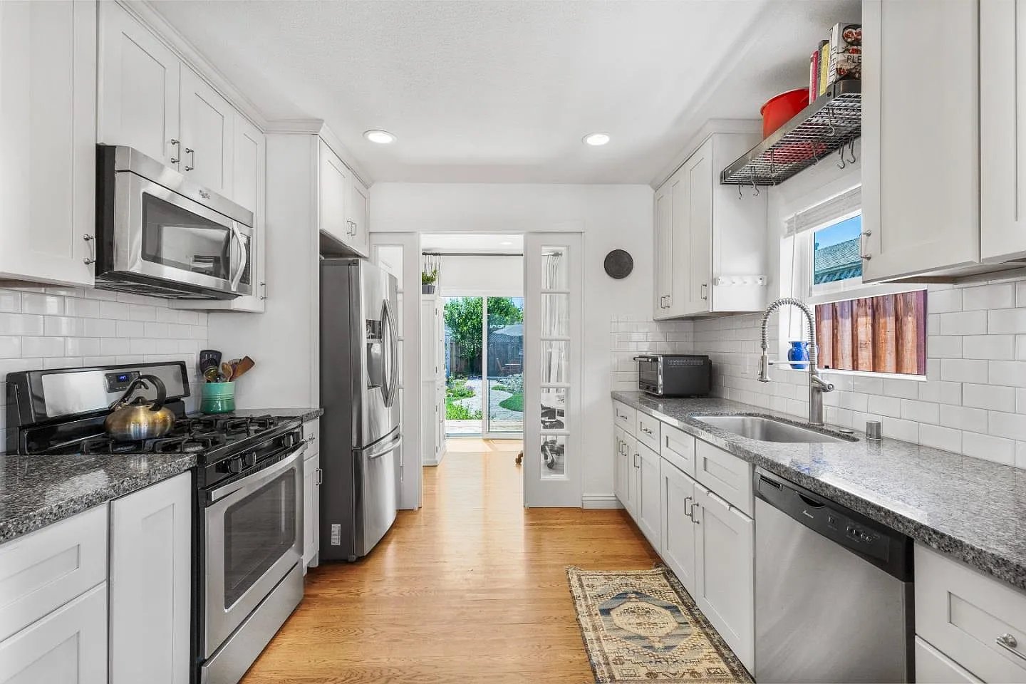 615 Roosevelt Ave