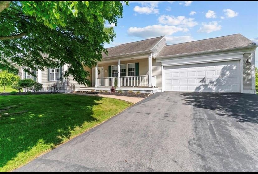 65 Carriage Trail, Middletown RI, 02842