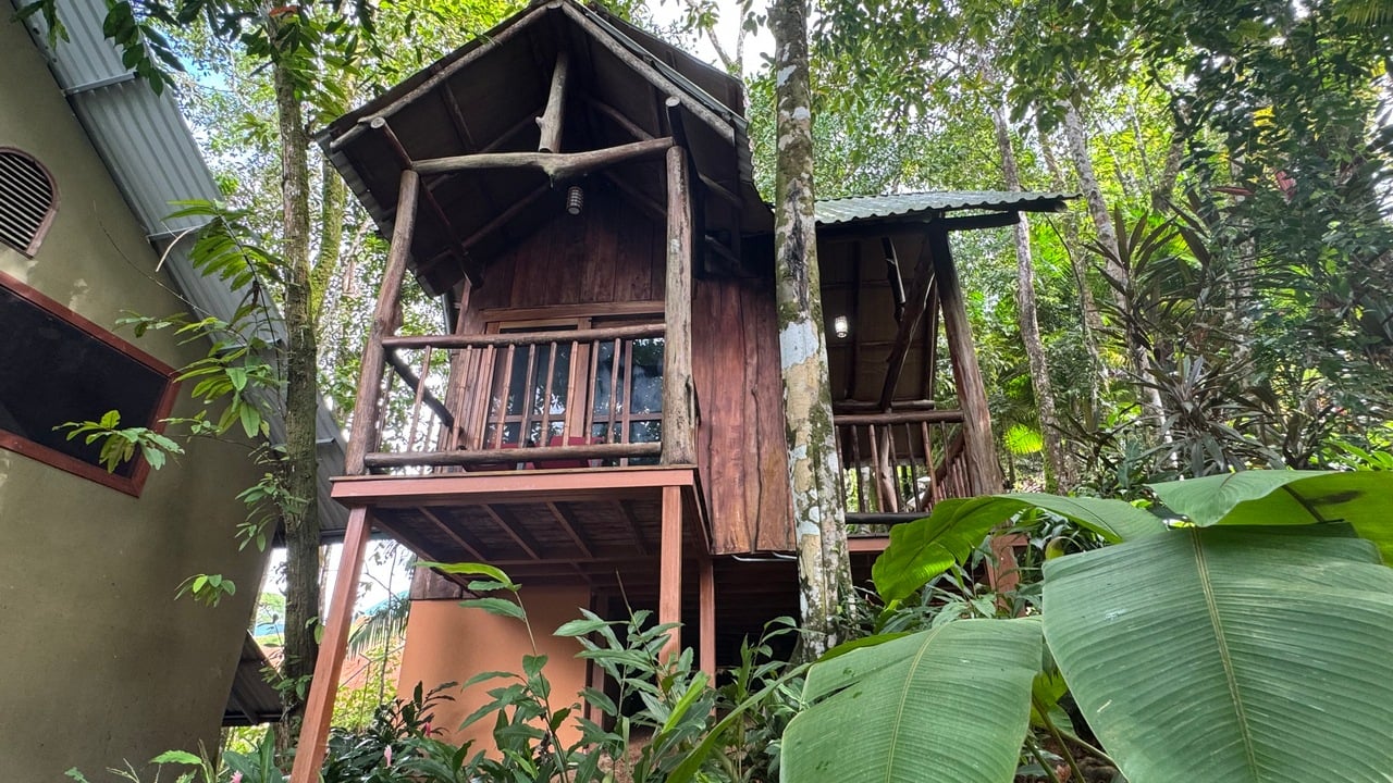 12 Room Hotel in Uvita with Ocean View Expansion Land