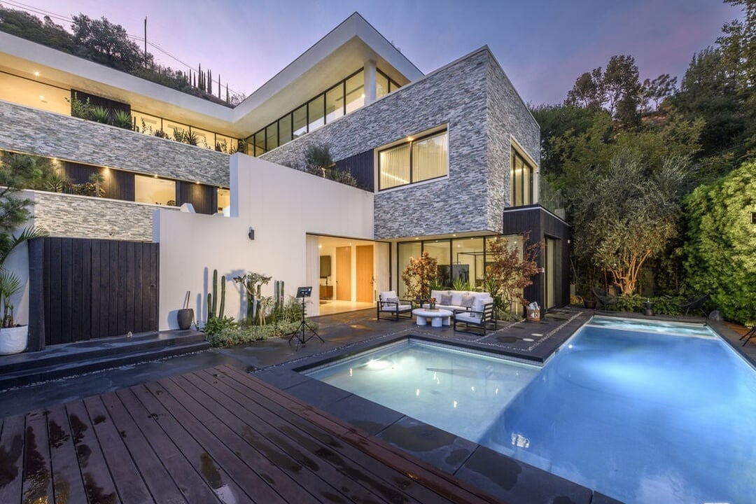 Pinnacle Manor, Willow Glen Rd, 90046