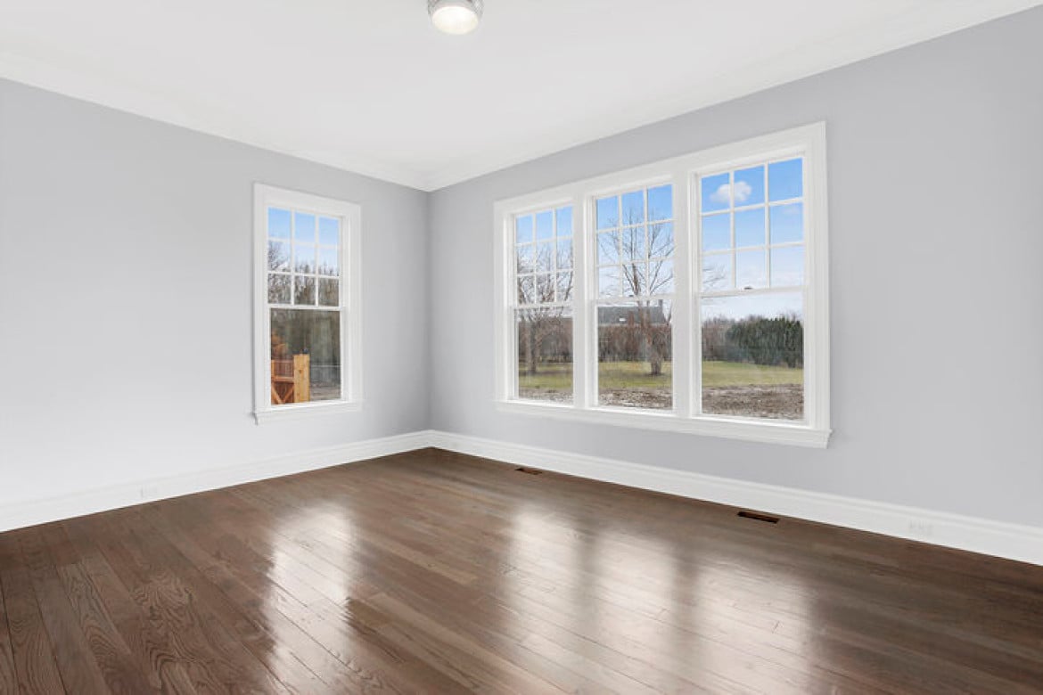 Diamon Court Traditional