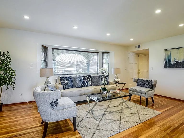 1747 Tahoe Dr