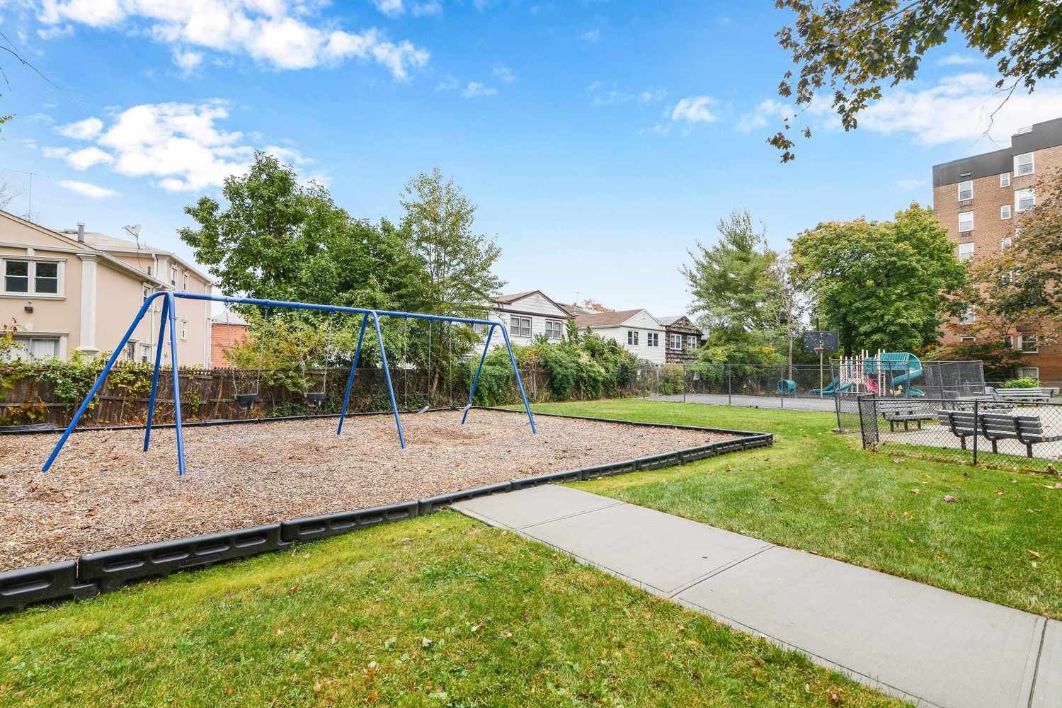 209-15 18th Ave