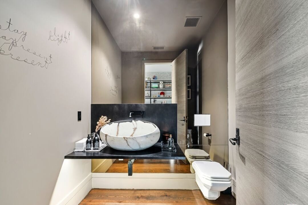 Stone Ridge Ln, 90077