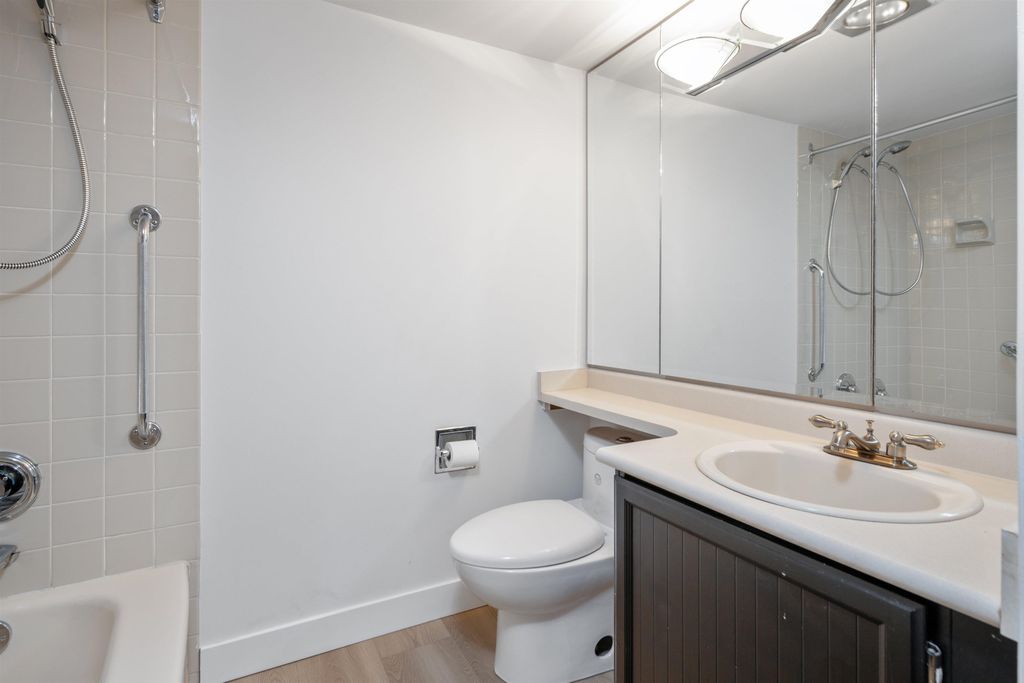 2101 Mcmullen Ave, #101