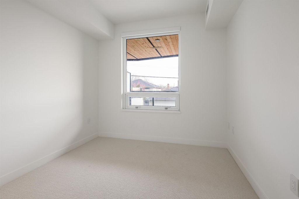 7638 Cambie St, #106