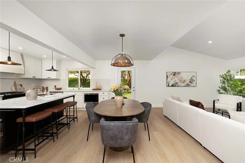 28225 Zurburan, Mission Viejo, CA 92692