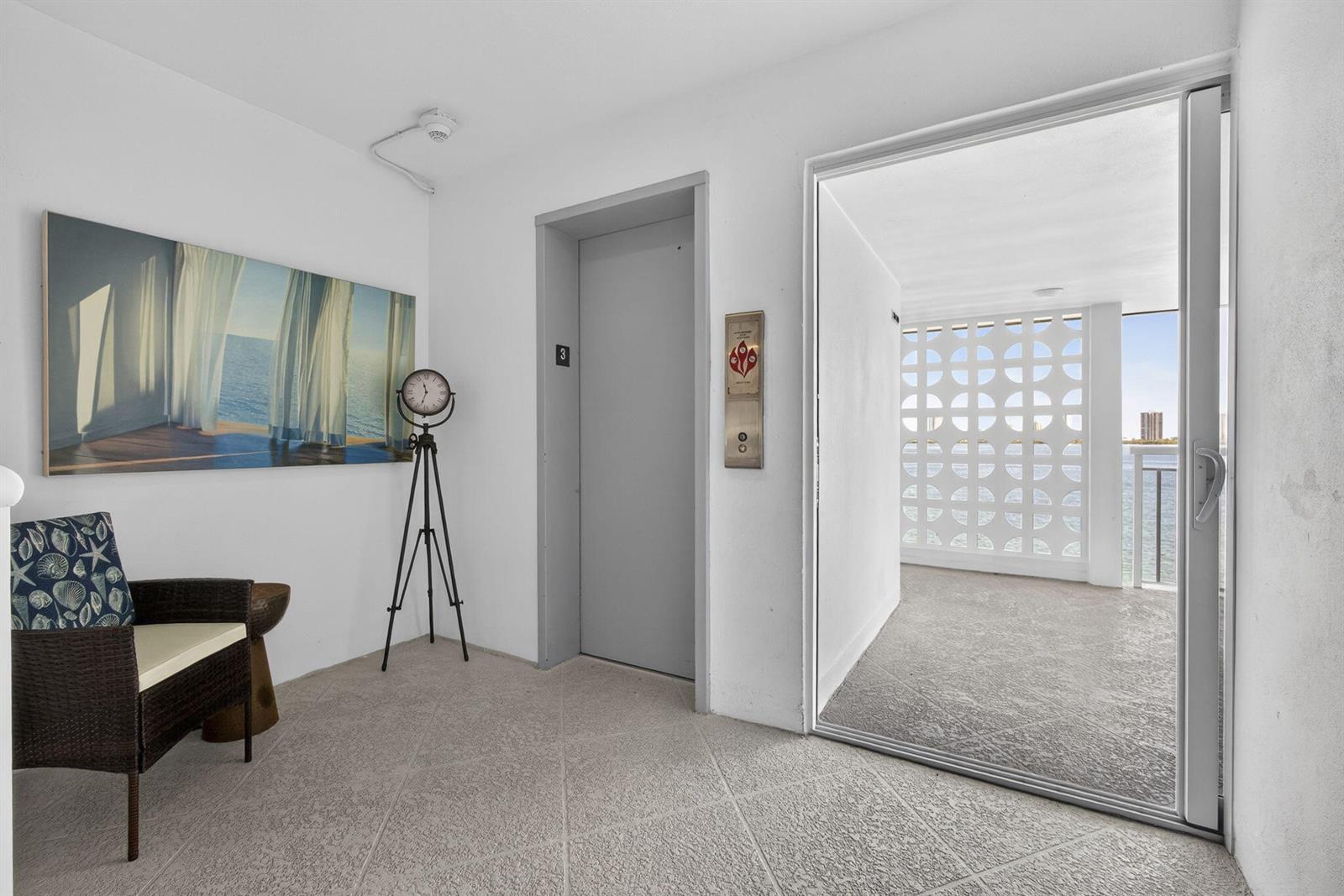 100 Shore 307 Ct