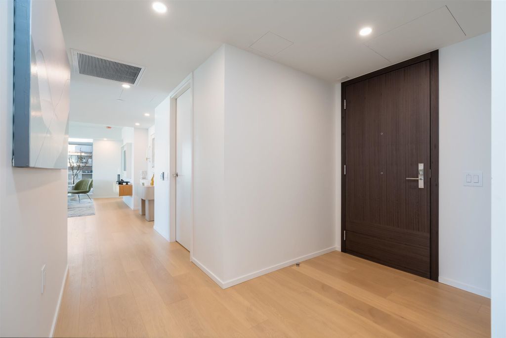 889 Pacific St, #3103