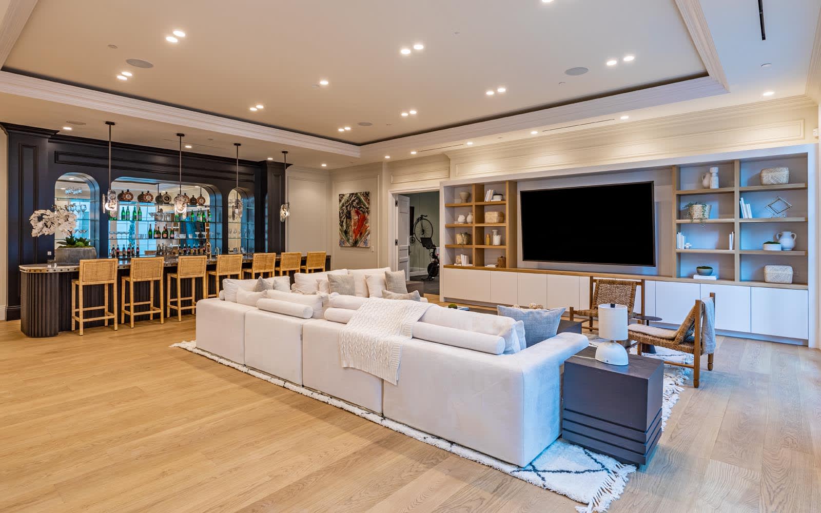 802 FOOTHILL ROAD