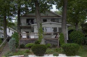 1323 Hess Lake Dr
