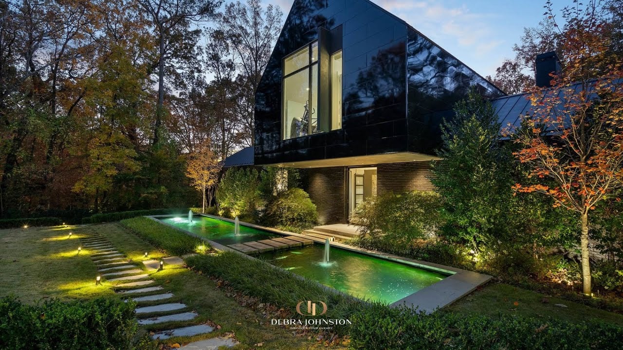 2716 Ridgewood Rd NW, Atlanta, GA