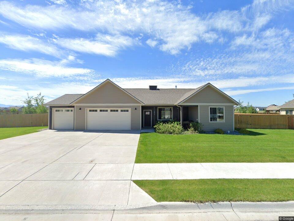 1812 W Silver Cir