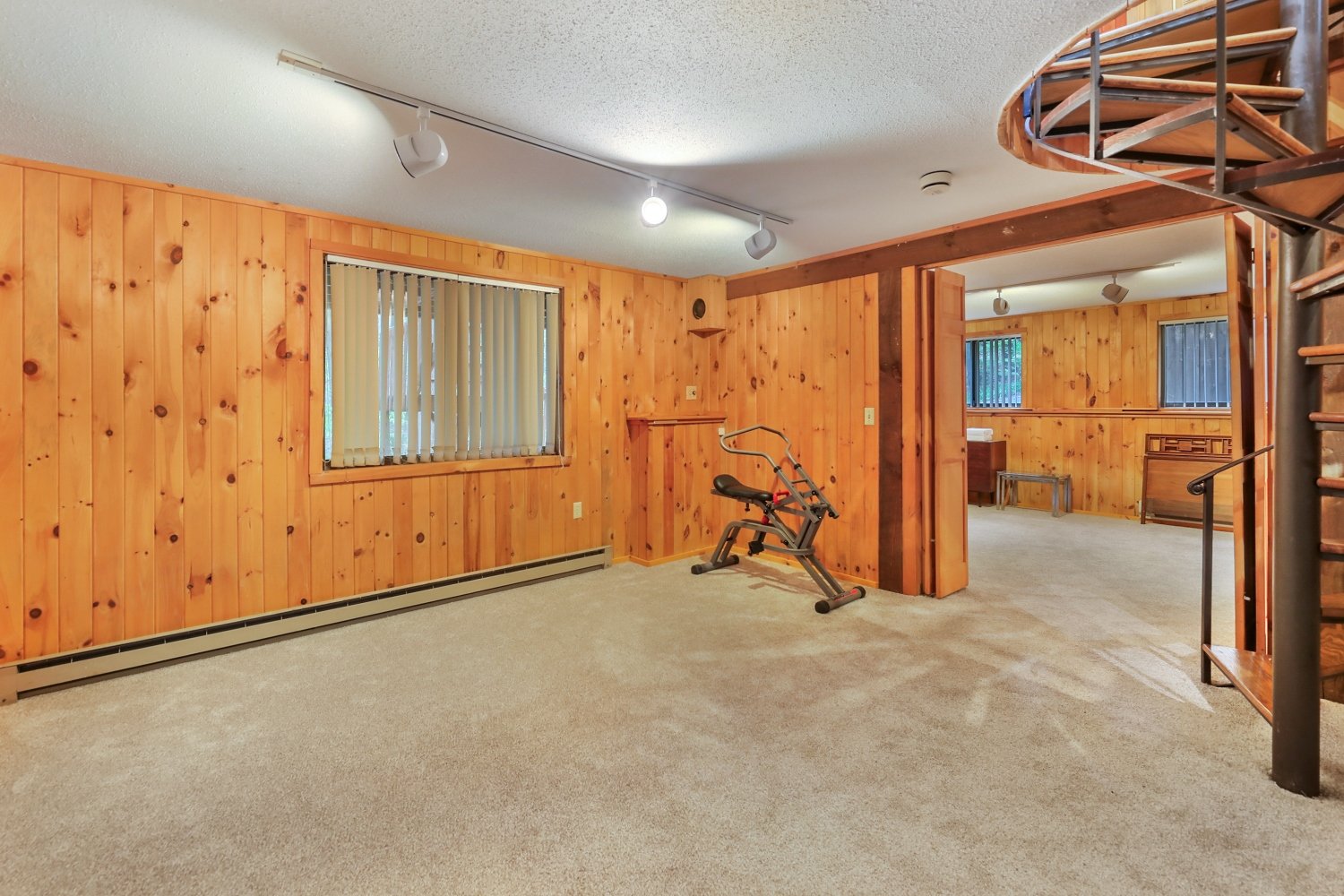 308 Hidden Ln