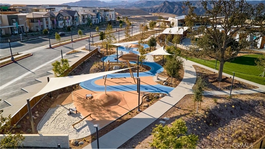 New Construction Townhome in Valencia