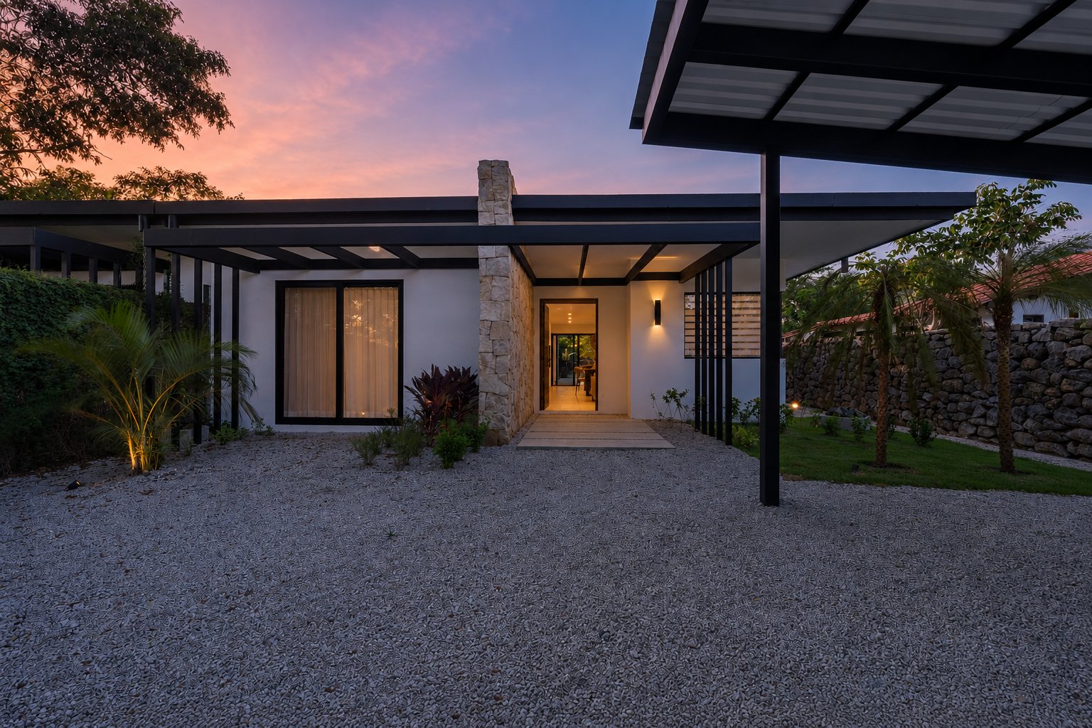 Casa Kuna II | A Tranquil Oasis in the Heart of Playas del Coco