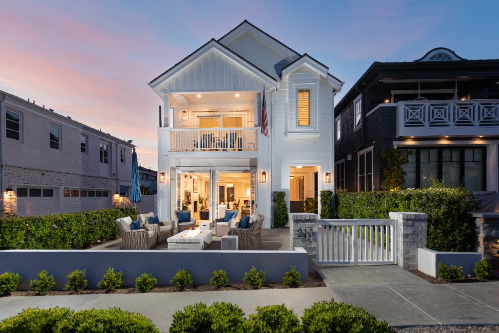215 Orchid Ave