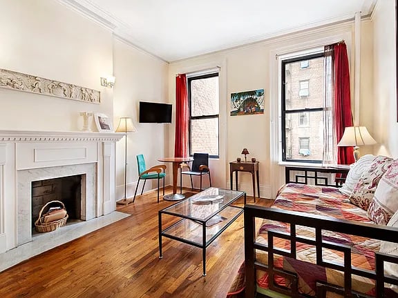 344 E 50th St 1B