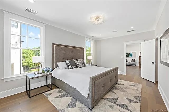 435 Beaumont Ave