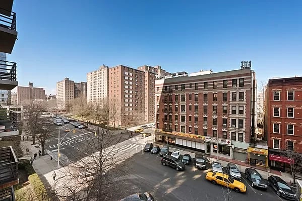 400 CENTRAL Park W Unit: 10E