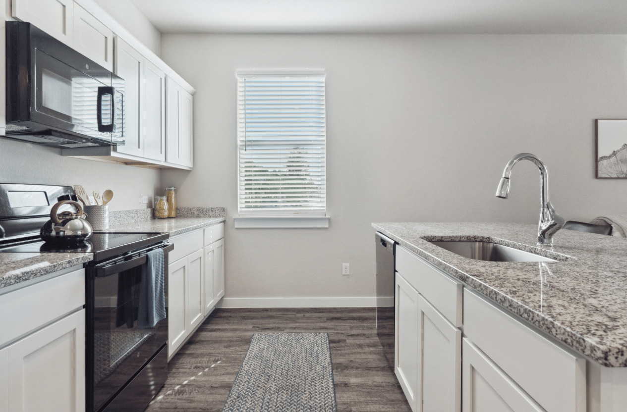  No rent until January 2026!