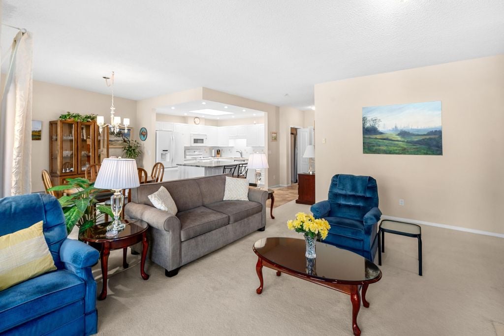 1785 Martin Dr, #206