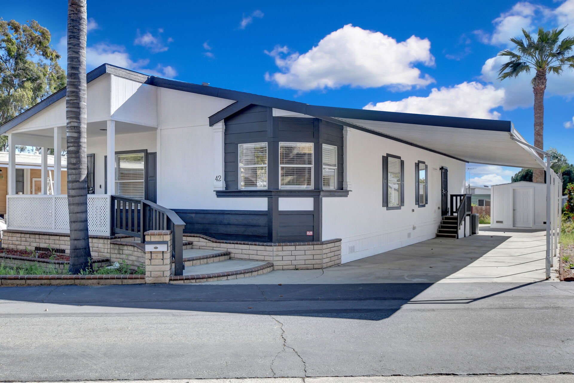 8651 Foothill Boulevard 42