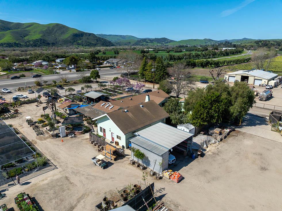 925 W Highway 246
