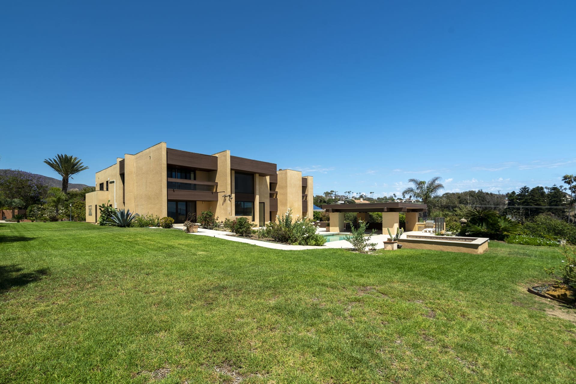Zuma Bluff Estate