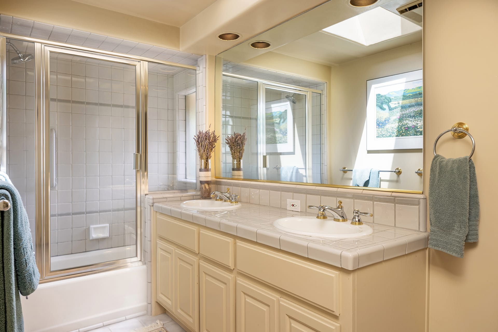 Carmel Jewel - 10th Ave 3 SE of San Carlos