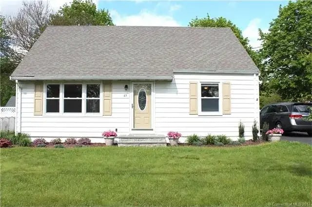 43 Glenmoor Dr