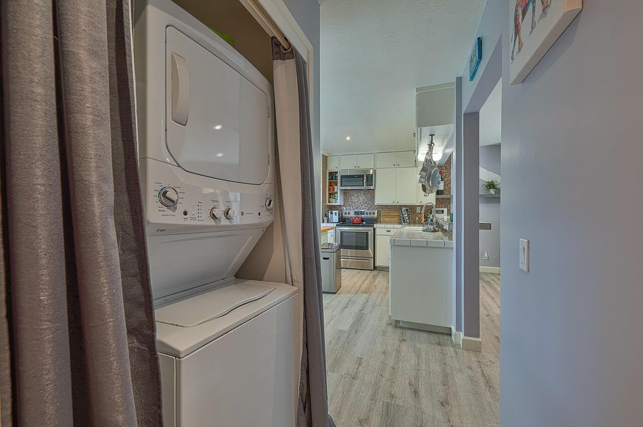 3156 Eucalyptus St APT 8