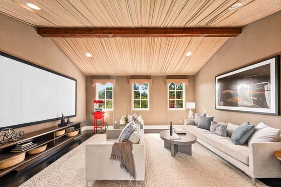 Oasis Opulent